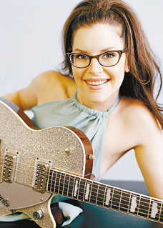 lisa-loeb-1-sized.jpg